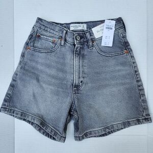 NWT Abercrombie High Rise Dad Shorts Gray Denim 90s Fit Size 24